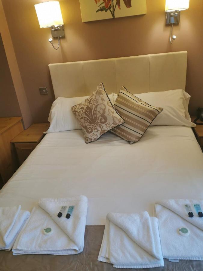 The Queens Hotel Todmorden Ngoại thất bức ảnh