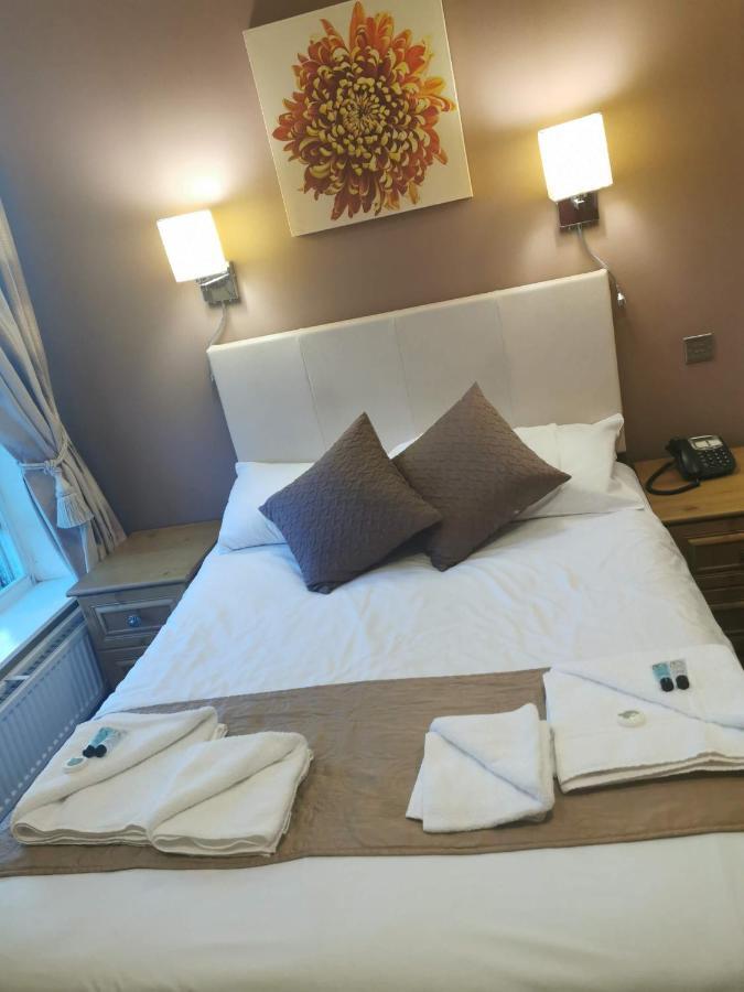 The Queens Hotel Todmorden Ngoại thất bức ảnh